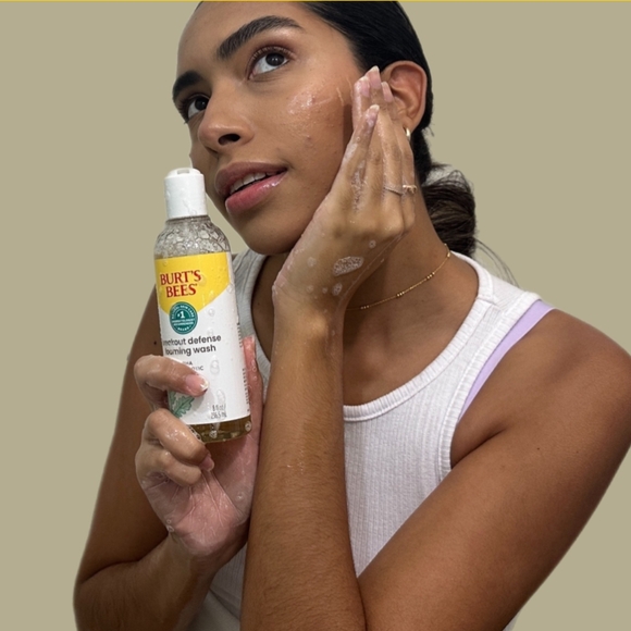 New Burt's Bees Breakout Defense Foaming Wash Full Size - Picture 2 of 3